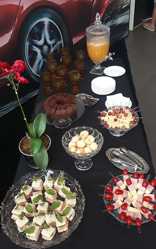 Cenário temático para evento produzido por Sissi Silva
